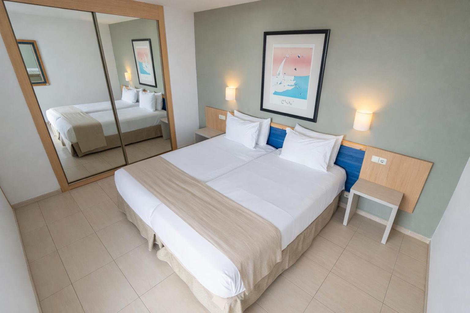 Two-Bedroom Apartment with Sea View,1746912642:JPEG